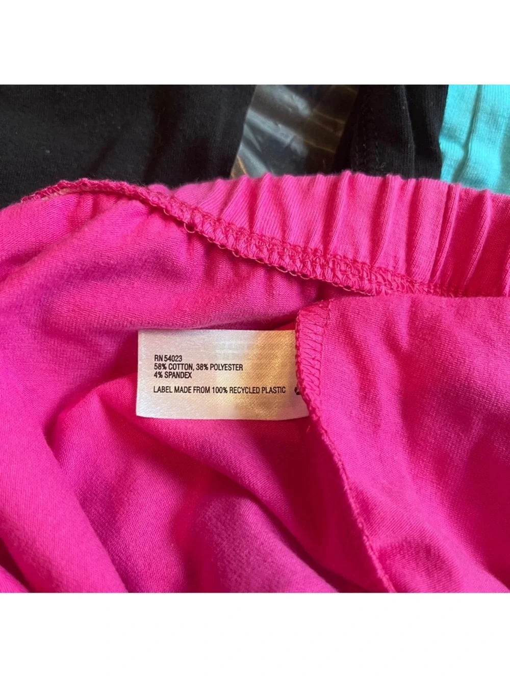 GAP vibrant hot